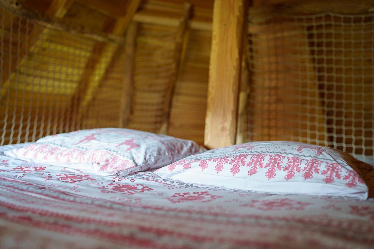 Cabane Perchee Dans Les Arbres Saint-Hilaire-en-Morvan Buitenkant foto