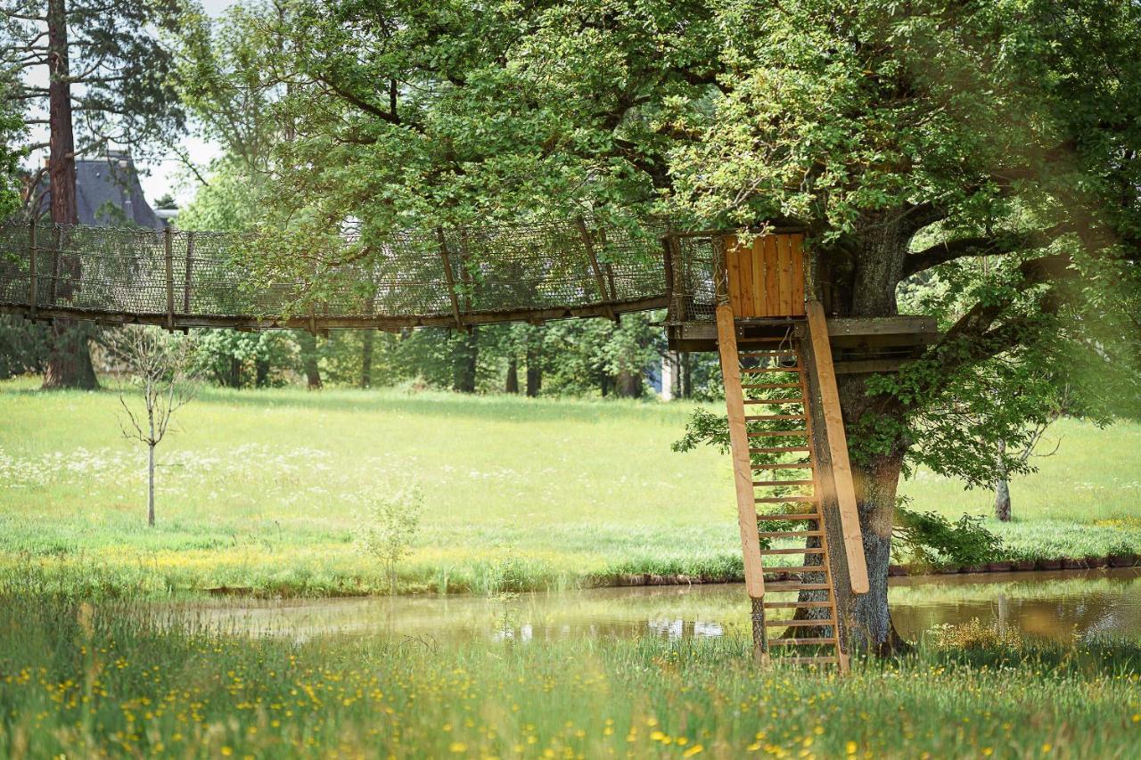 Cabane Perchee Dans Les Arbres Saint-Hilaire-en-Morvan Buitenkant foto