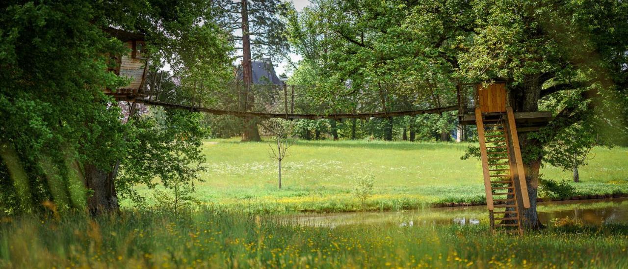 Cabane Perchee Dans Les Arbres Saint-Hilaire-en-Morvan Buitenkant foto